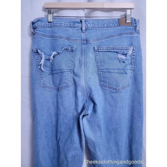 American Eagle Highest Rise Baggy Straight Distressed Jeans‎ Women's size 16 R - Picture 6 of 11